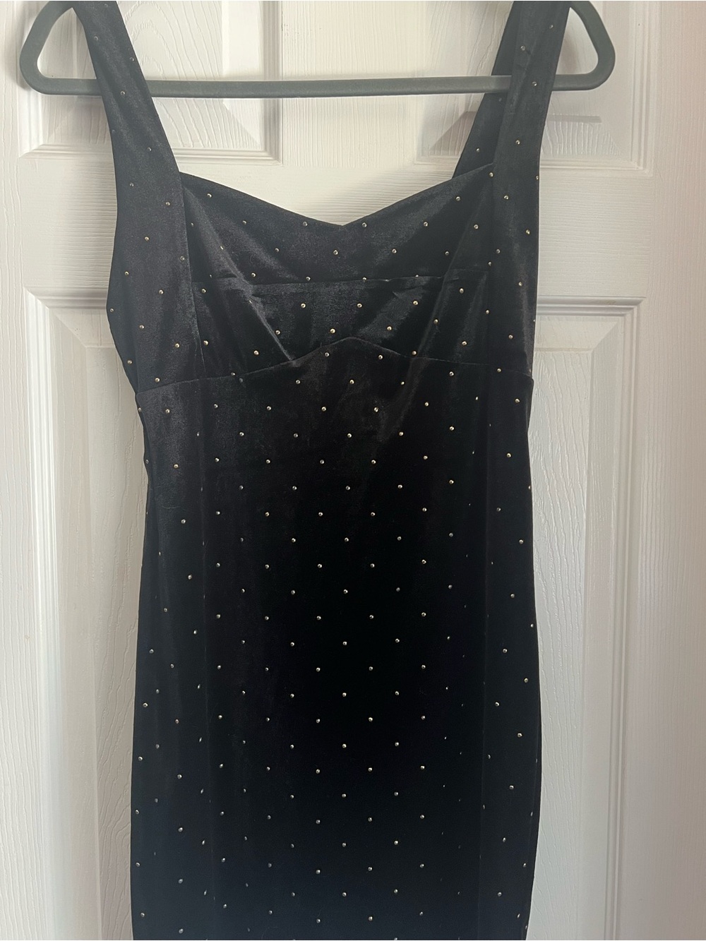 black velvet dress forever 21 Midi with Stud Accents a sweetheart neckline